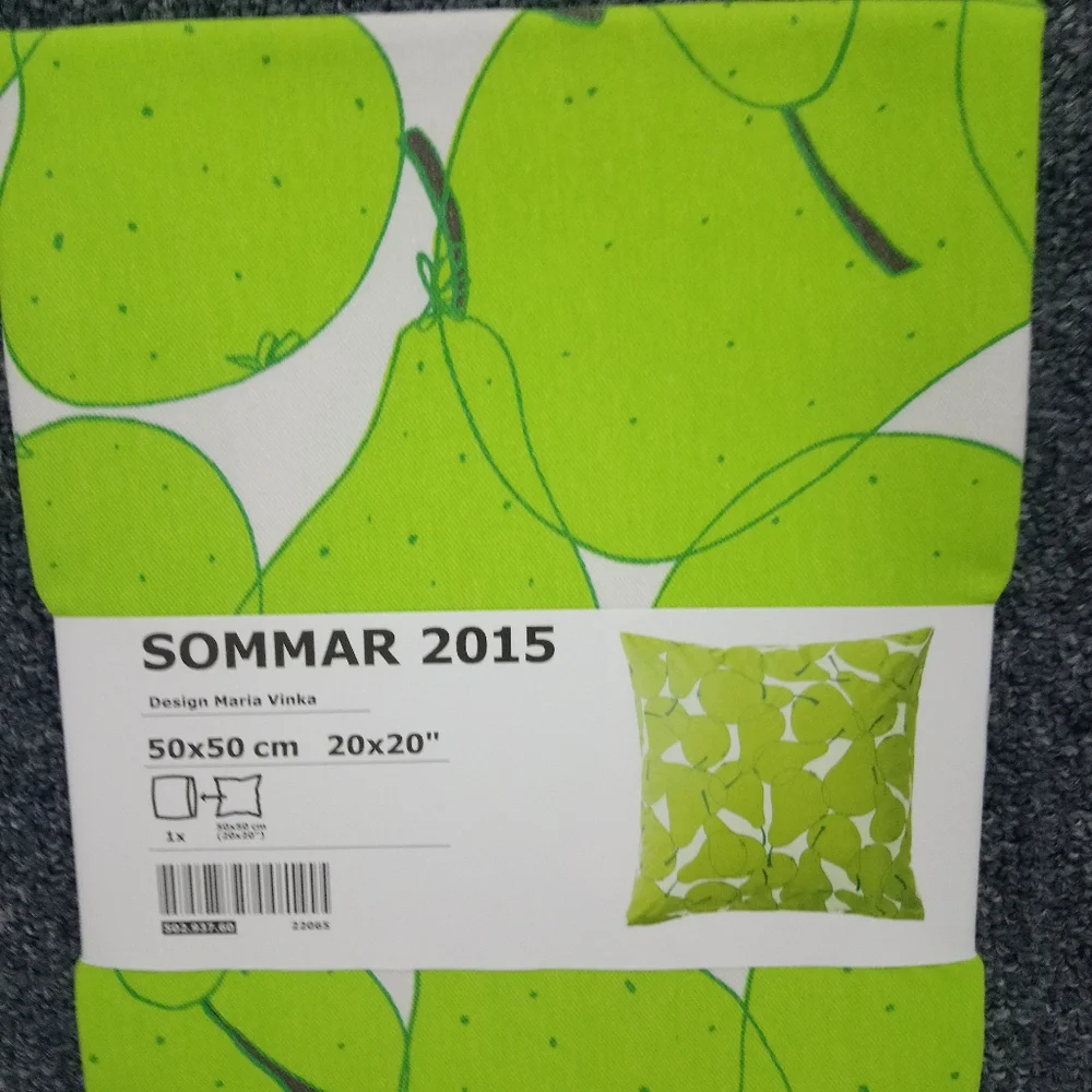 4 IKEA cushion covers. 2 Raspberry & 2 Pears
